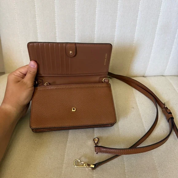 NWT Michael Kors Brown Leather Clutch Crossbody Bag with Removable Strap - Picture 12 of 13